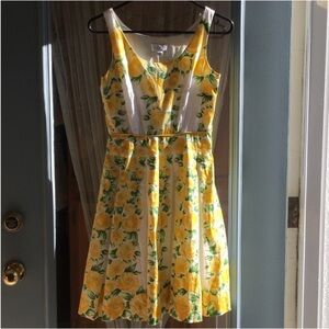 LOFT Yellow and Green Floral Dress Size 2P Petite Perfect For Summer